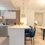 Central Beachfront Apartment