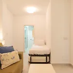 Central Beachfront Apartment
